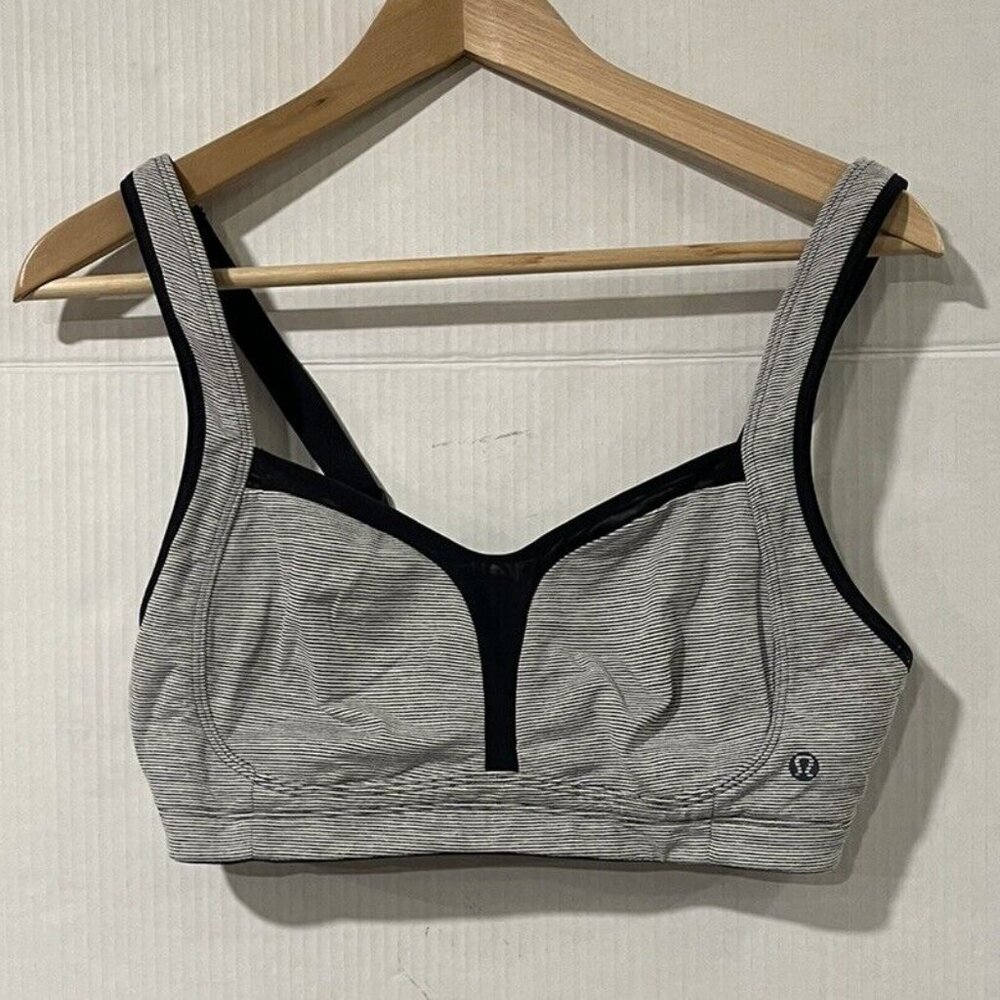 Lululemon Women's Striped 30B Grey/White Adjustable Workout Sports Bra
